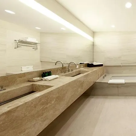 Square Nine Belgrade-the Leading Of The World