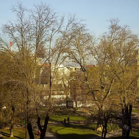 Hotel Square Nine Belgrade-the Leading Of The World Belgrado