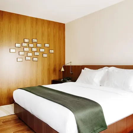 Hotel Square Nine Belgrade-the Leading Of The World