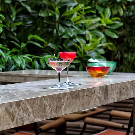 Square Nine Belgrade-the Leading Of The World Hotel Belgrado