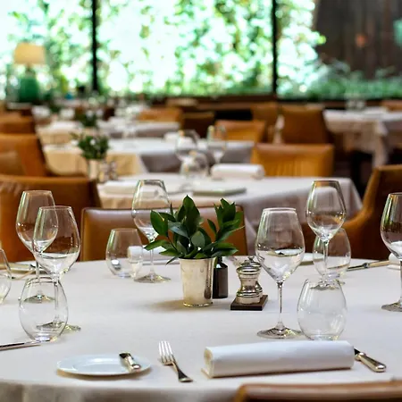 Square Nine Belgrade-the Leading Of The World 5* 贝尔格莱德