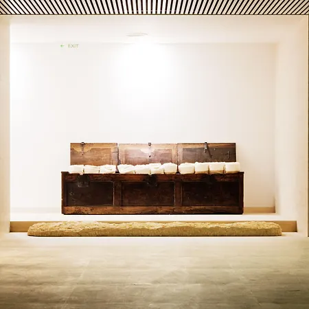 Square Nine Belgrade-the Leading Of The World