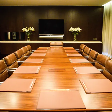 酒店 Square Nine Belgrade-the Leading Of The World 5*