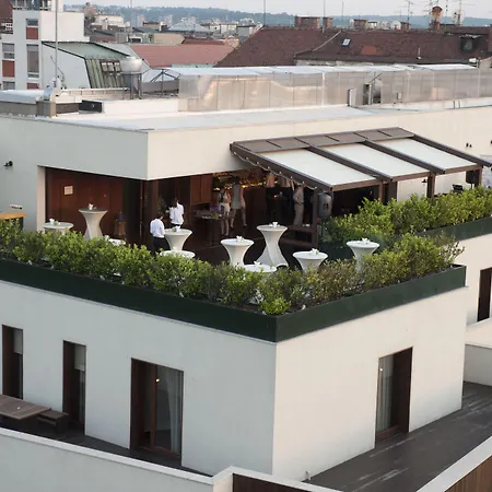 Square Nine Belgrade-the Leading Of The World Hotel Belgrad