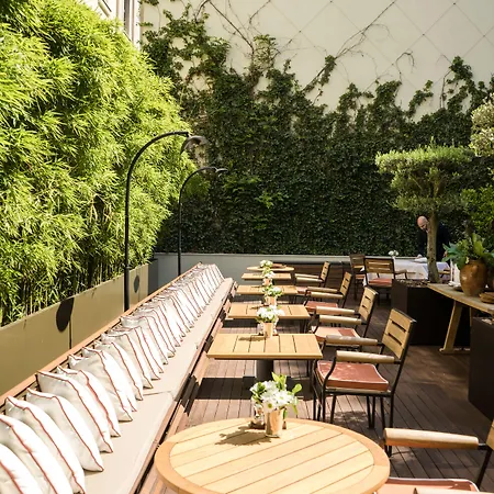 酒店 Square Nine Belgrade-the Leading Of The World 5*