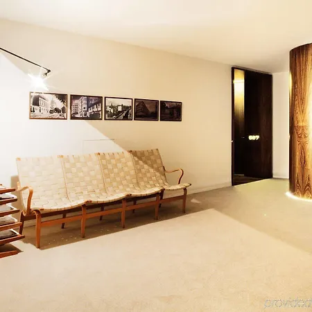 Hotel Square Nine Belgrade-the Leading Of The World Belgrado