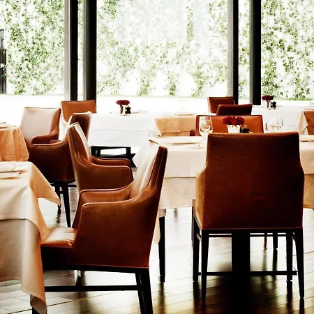 Hotel Square Nine Belgrade-the Leading Of The World Belgrado