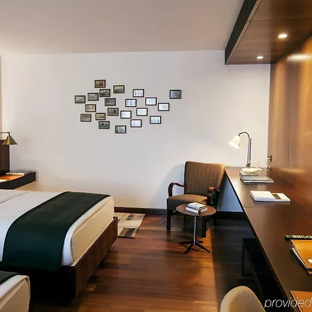 Hotel Square Nine Belgrade-the Leading Of The World