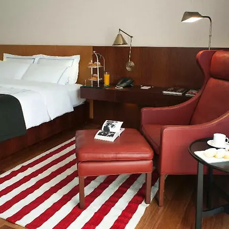 Hotel Square Nine Belgrade-the Leading Of The World Belgrado