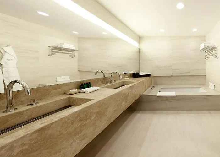 Square Nine Belgrade-the Leading Of The World