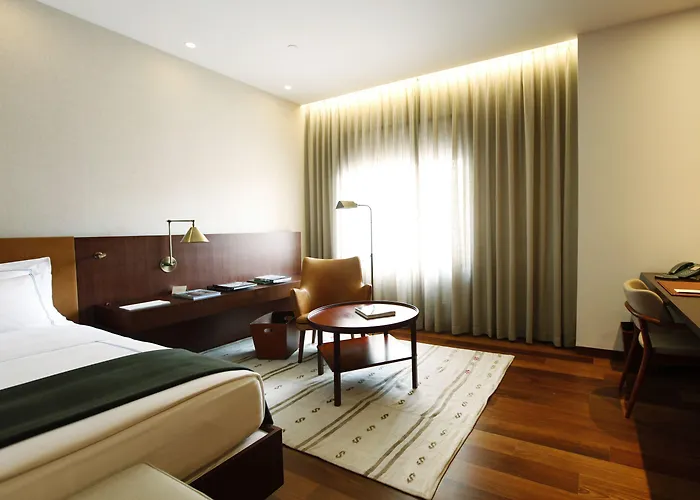 Square Nine Belgrade-the Leading Of The World 5* Belgrad