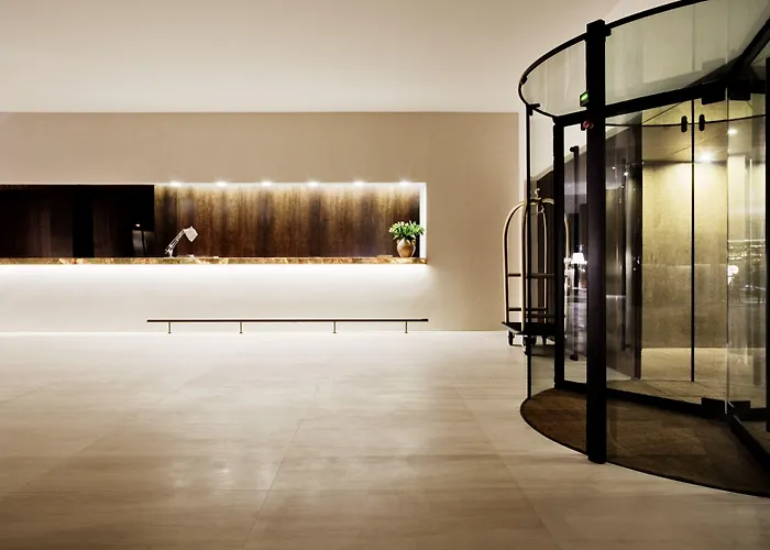 Square Nine Belgrade-the Leading Of The World Belgrad