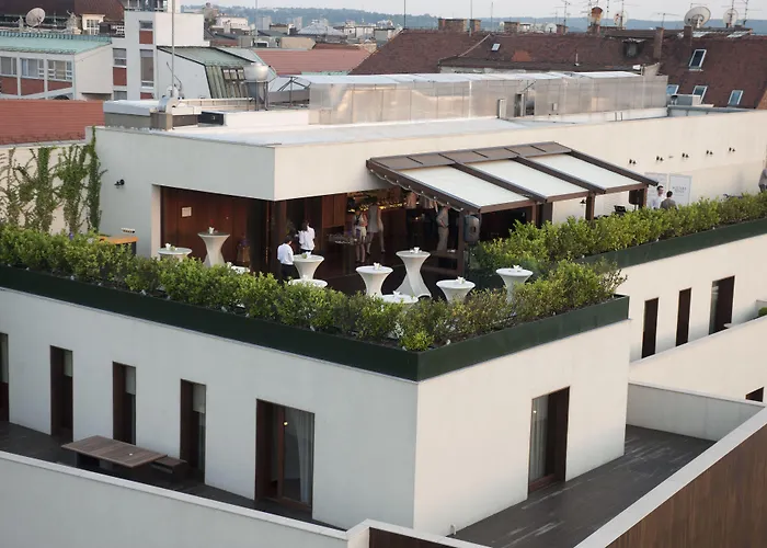 Square Nine Belgrade-the Leading Of The World Hotel Belgrad